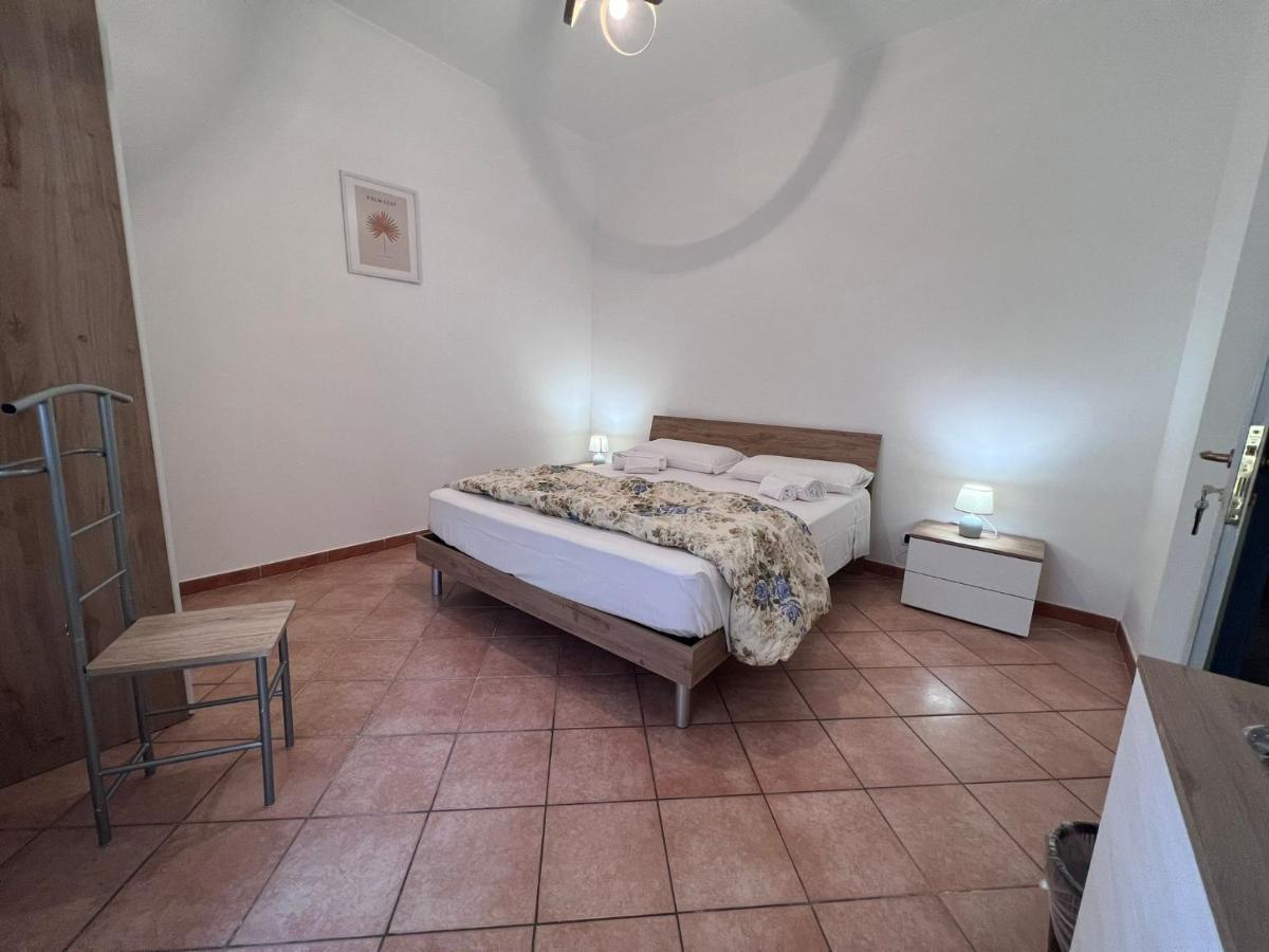 Le Marinare Apartment ลิโด ดิ ออสเตีย ภายนอก รูปภาพ