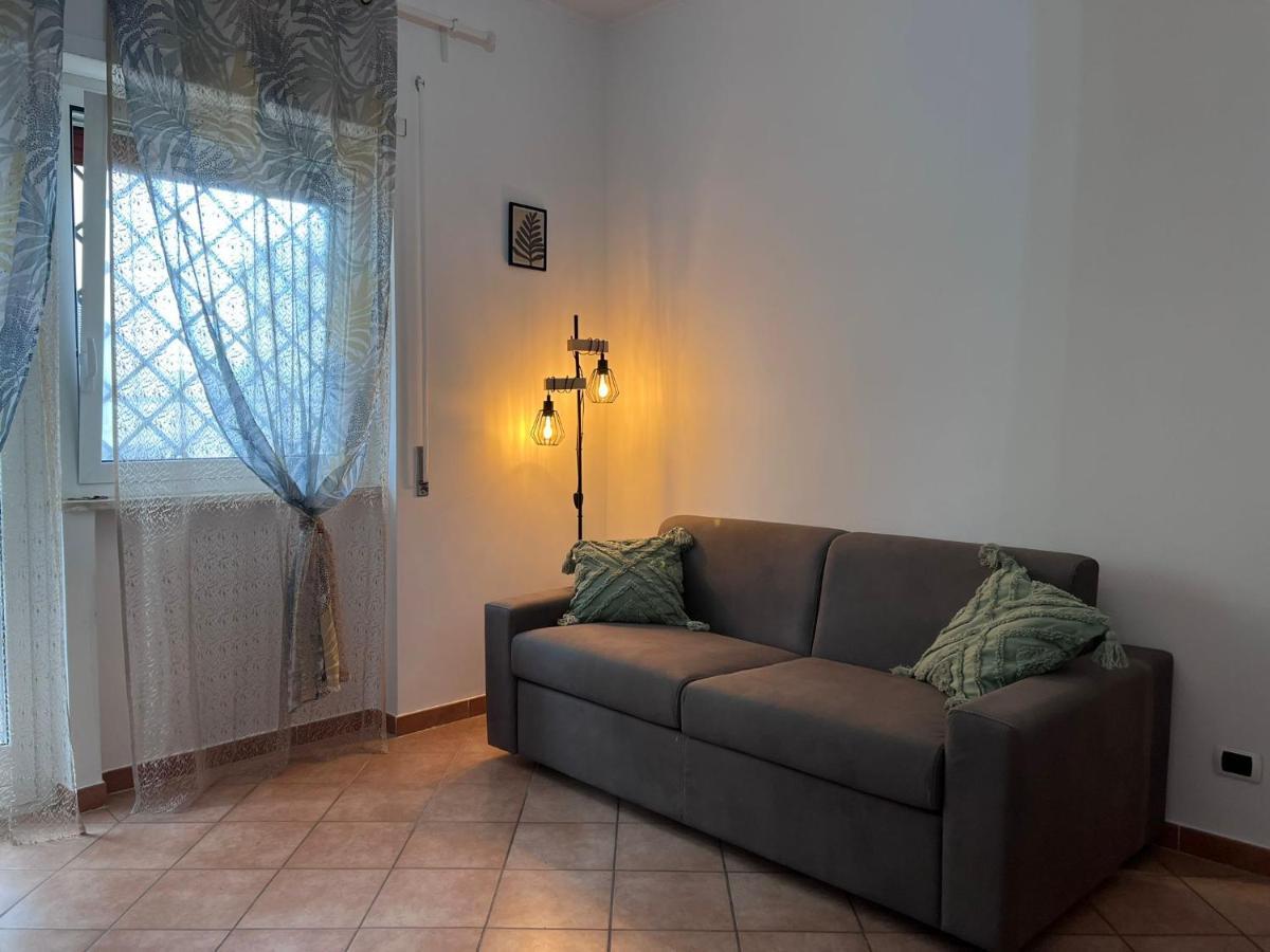 Le Marinare Apartment ลิโด ดิ ออสเตีย ภายนอก รูปภาพ