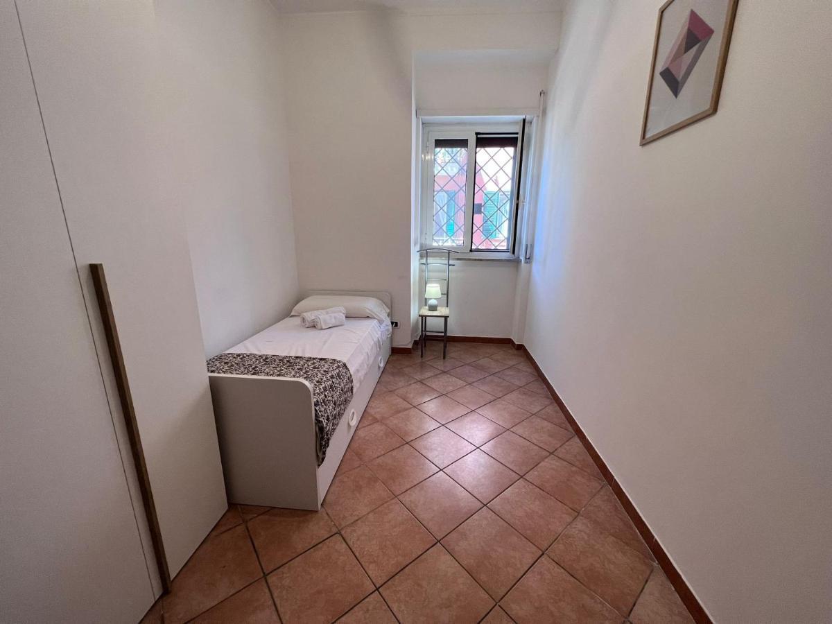 Le Marinare Apartment ลิโด ดิ ออสเตีย ภายนอก รูปภาพ